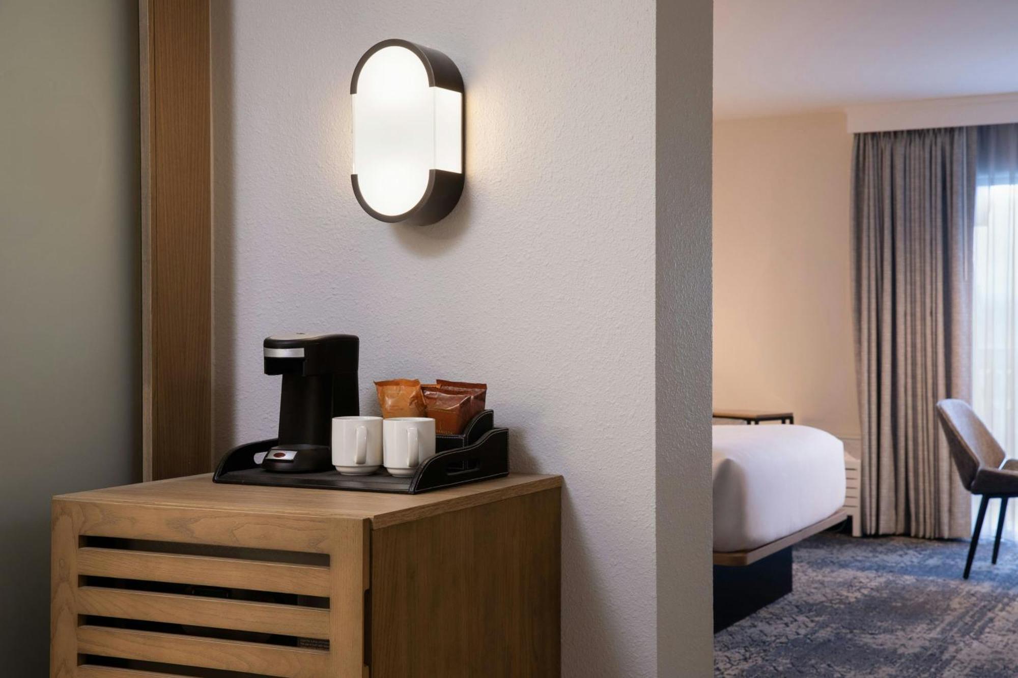 Sheraton Westport Lakeside Chalet Maryland Heights Esterno foto