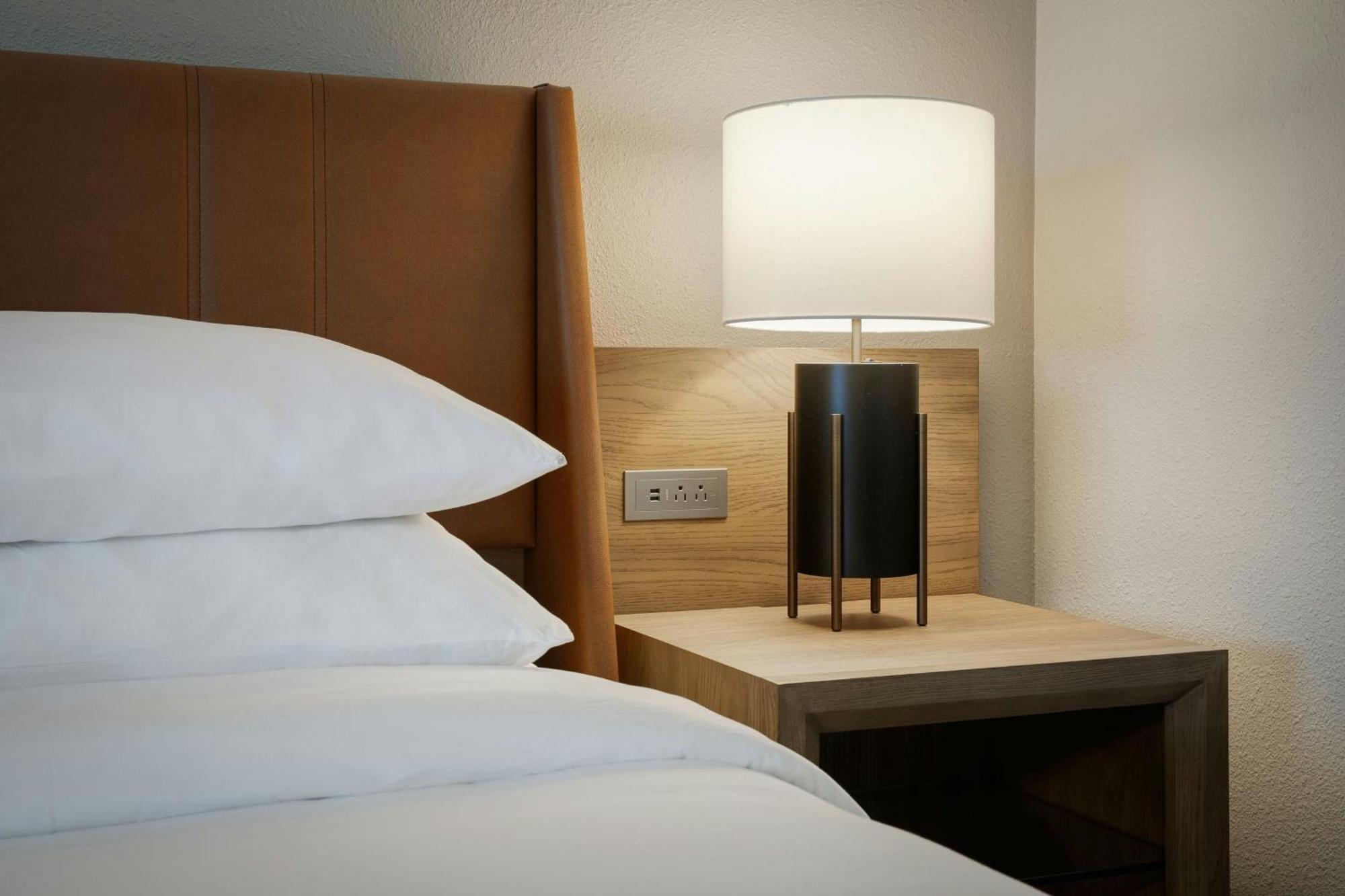 Sheraton Westport Lakeside Chalet Maryland Heights Esterno foto