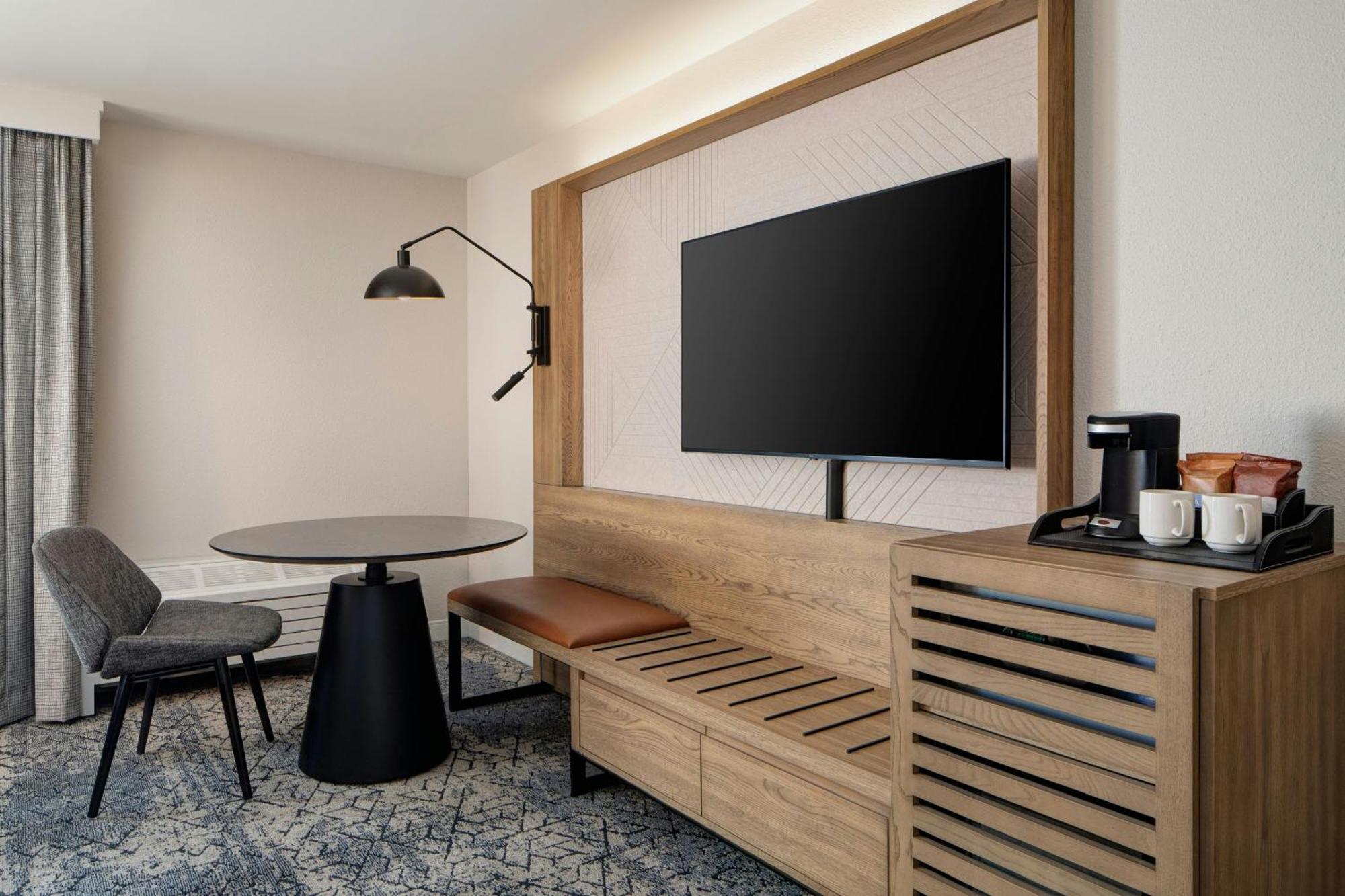 Sheraton Westport Lakeside Chalet Maryland Heights Esterno foto