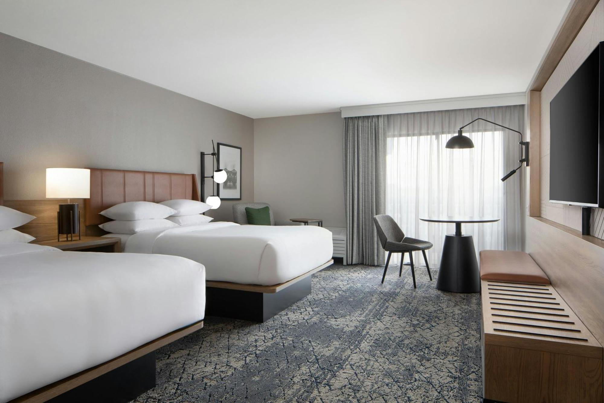 Sheraton Westport Lakeside Chalet Maryland Heights Esterno foto