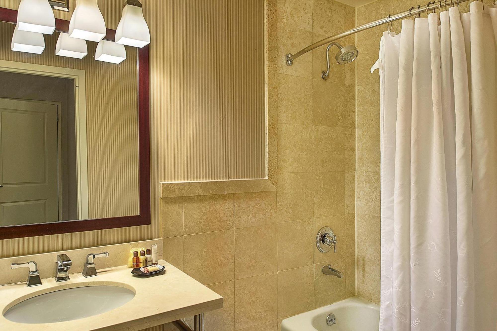 Sheraton Westport Lakeside Chalet Maryland Heights Esterno foto