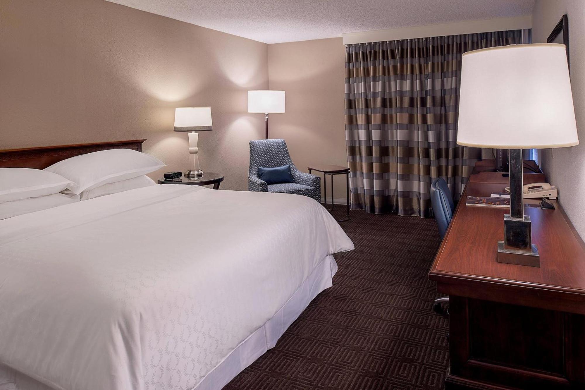 Sheraton Westport Lakeside Chalet Maryland Heights Esterno foto
