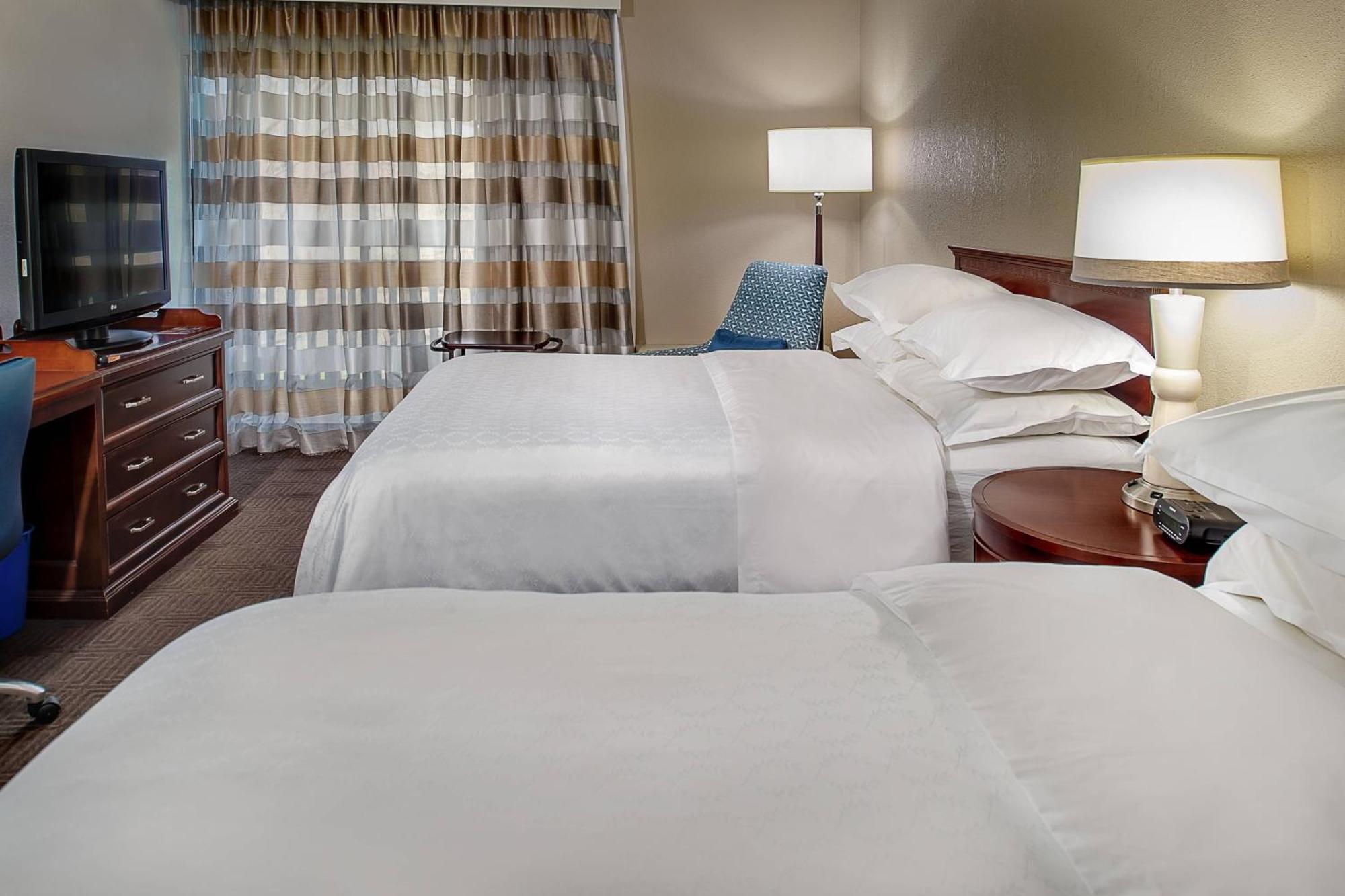 Sheraton Westport Lakeside Chalet Maryland Heights Esterno foto